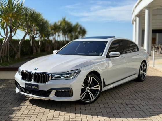 BMW 750Li 4.4 M SPORT V8 32V GASOLINA 4P AUTOMÁTICO BMW 750Li 4.4 M SPORT V8 32V GASOLINA 4P AUTOMÁTICO